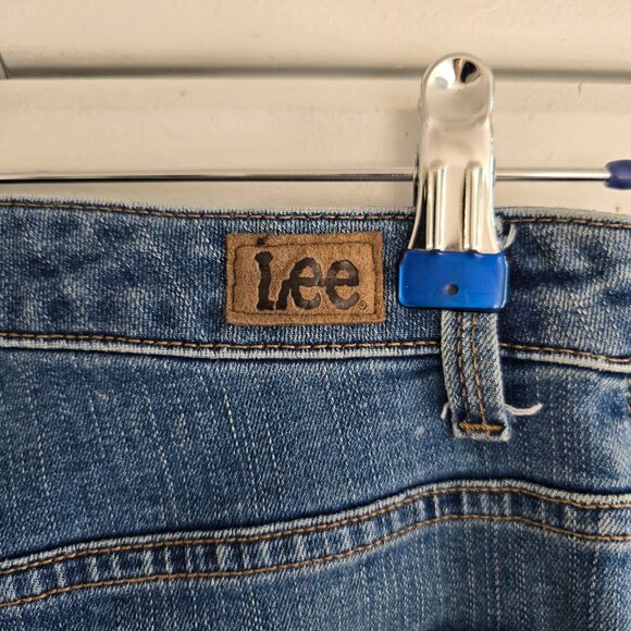 Vintage Lee Women's High Rise Relaxed Fit Straight Leg Jeans, Size 2 - Picture 4 of 5